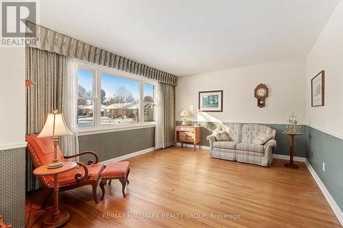 2023 Vincent Street, Ottawa, ON - Indoor Photo Showing Other Room