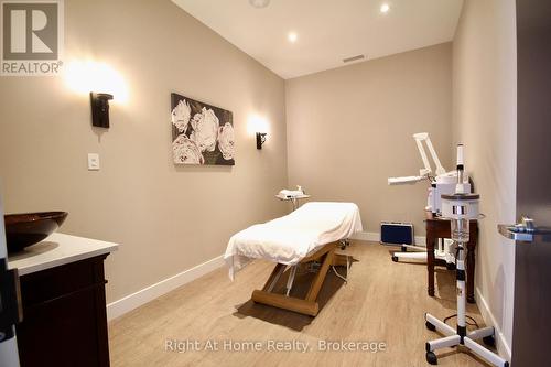 4169 King Street E, Kitchener, ON 