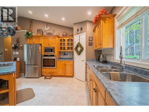 610 Strathmore Avenue, Greenwood, BC - Indoor Photo Showing Kitchen With Double Sink