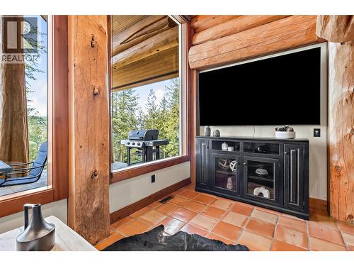1897 Blind Bay Road, Sorrento, BC - Indoor
