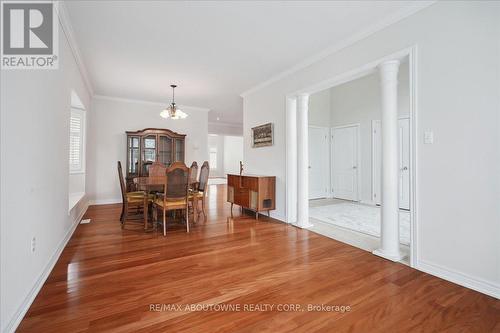 Spacious Bright sunny Dining room - 2348 Tesla Crescent, Oakville, ON - Indoor