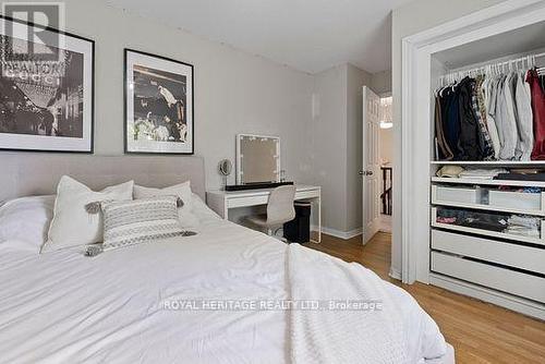 44 Regent Street, Kawartha Lakes (Lindsay), ON - Indoor Photo Showing Bedroom