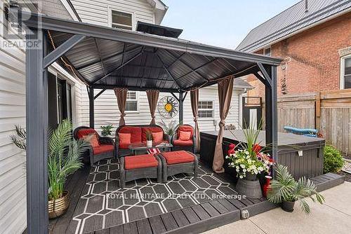 44 Regent Street, Kawartha Lakes (Lindsay), ON - Outdoor With Deck Patio Veranda With Exterior