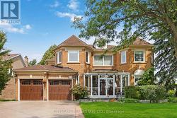 406 WELDRICK ROAD E  Richmond Hill, ON L4B 2M8