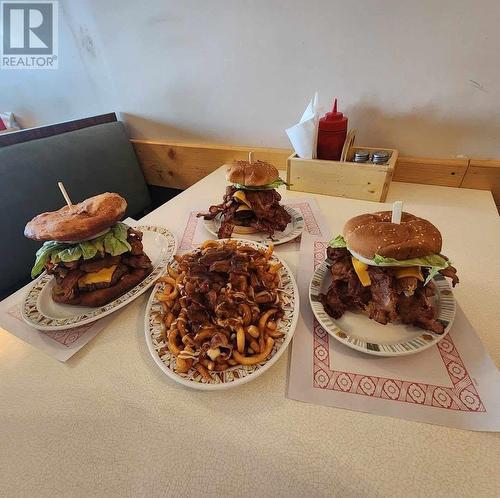 109 Front St, Hawk Junction, ON 