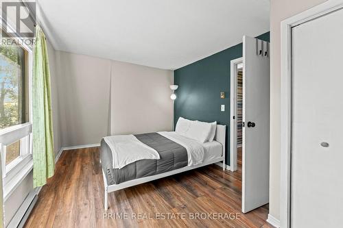 7166 Outer Drive, Lambton Shores (Port Franks), ON - Indoor Photo Showing Bedroom