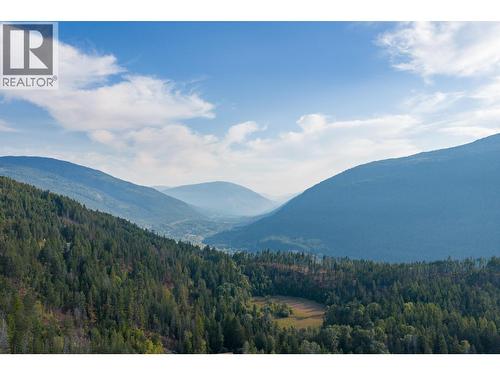 1137 36Th Avenue N, Creston, BC 