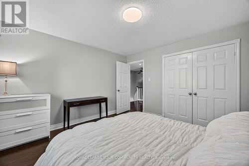 684 Exceller Circle, Newmarket, ON - Indoor Photo Showing Bedroom