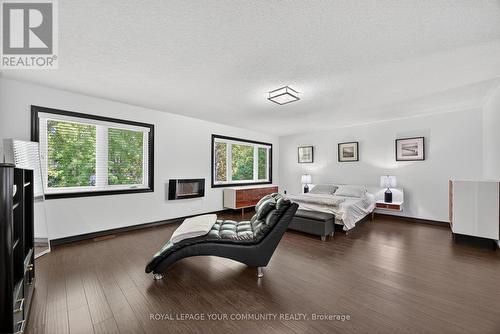 684 Exceller Circle, Newmarket, ON - Indoor Photo Showing Other Room