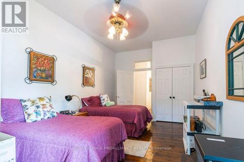 5 - 233 John Street, Belleville (Belleville Ward), ON - Indoor Photo Showing Bedroom