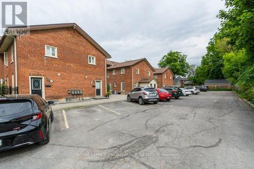 5 - 233 John Street, Belleville (Belleville Ward), ON - Outdoor With Exterior