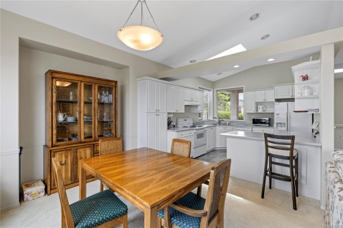 6339 Savary St, Nanaimo, BC 