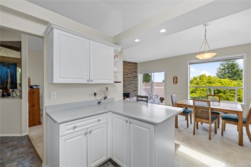 6339 Savary St, Nanaimo, BC 