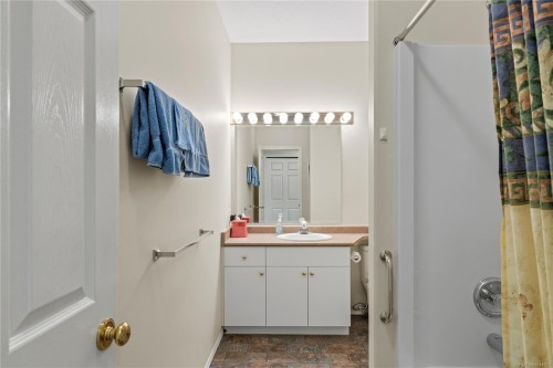 6339 Savary St, Nanaimo, BC 