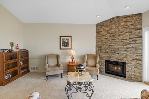 6339 Savary St, Nanaimo, BC 