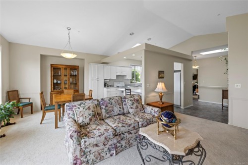 6339 Savary St, Nanaimo, BC 