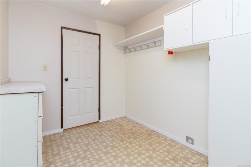 3570 Auchinachie Rd, Duncan, BC - Indoor Photo Showing Other Room