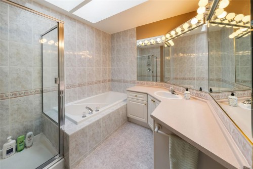 3385 Edgewood Dr, Nanaimo, BC 