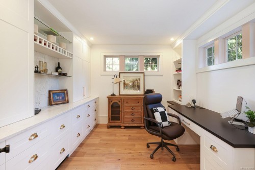 563 Eaglecrest Dr, Qualicum Beach, BC 