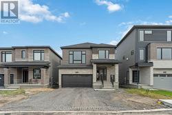 920 LOCOMOTION LANE Ottawa, ON K2V 0V3