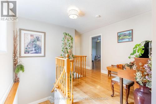 40 Premier Road, Hamilton, ON - Indoor Photo Showing Other Room