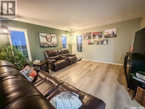 Diamond C Acreage, Fertile Belt Rm No. 183, SK - Indoor Photo Showing Living Room
