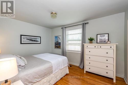 541 Sandmere Place, Oakville, ON - Indoor Photo Showing Bedroom