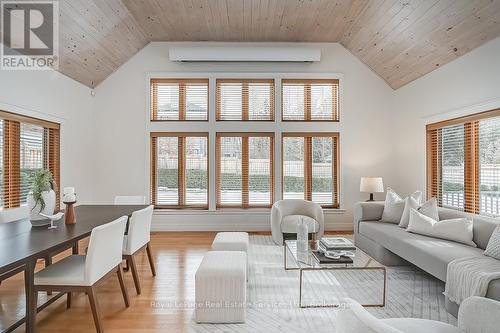 69 Allan Street, Oakville (Oo Old Oakville), ON - Indoor Photo Showing Living Room