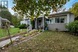 5 BROADWAY AVENUE  Innisfil, ON L9S 1M9