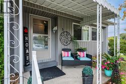 Covered front entrance - 