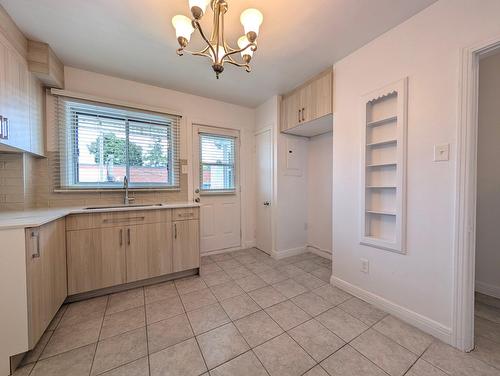 Kitchen - 7469 Rue Birnam, Montréal (Villeray/Saint-Michel/Parc-Extension), QC - Indoor