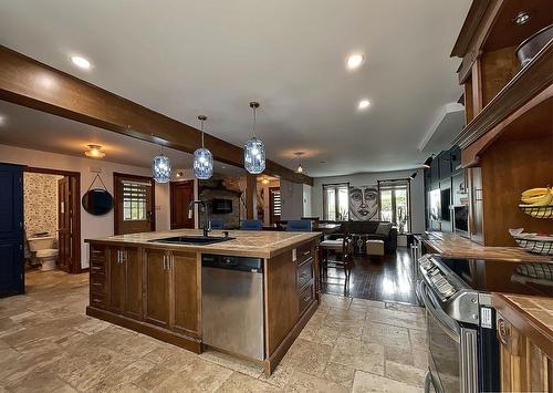 Kitchen - 600 Av. Des Colombes, Saint-Jérôme, QC - Indoor Photo Showing Other Room