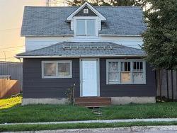 114 6th Avenue S  Swan River, MB R0L 1Z0