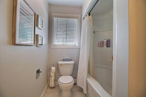 Salle de bains - 1956  - 1960 Place Cartman, Val-D'Or, QC - Indoor Photo Showing Bathroom