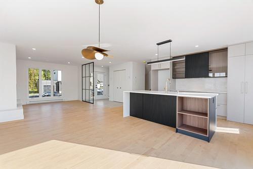 Salle à manger - Rue De Modène, Québec (La Haute-Saint-Charles), QC 