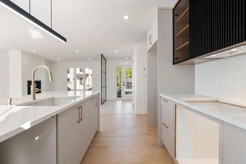 Cuisine - Rue De Modène, Québec (La Haute-Saint-Charles), QC 