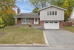 332 Parkwood Circle  Dorval, QC H9S 3A5
