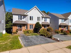 77 Amin Street  Bedford, NS B4A 4B8