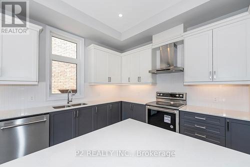 8 Wild Ginger Lane, Springwater, ON - Indoor Photo Showing Kitchen With Double Sink