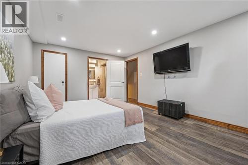 10 Northwood Crescent, Guelph, ON - Indoor Photo Showing Bedroom