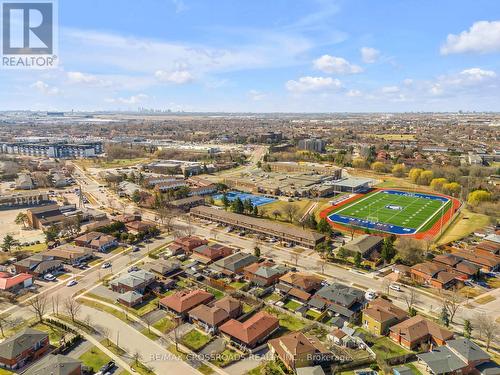 12 - 7450 Darcel Avenue, Mississauga, ON - Outdoor With View