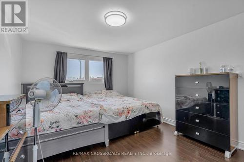 12 - 7450 Darcel Avenue, Mississauga, ON - Indoor Photo Showing Bedroom