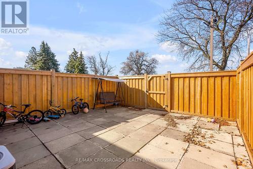 12 - 7450 Darcel Avenue, Mississauga, ON - Outdoor