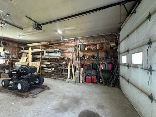 Garage - 60 Route 132 O., Sainte-Anne-De-La-Pocatière, QC - Indoor Photo Showing Garage
