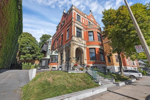 Face arrière - 1565  - 1569 Av. Du Docteur-Penfield, Montréal (Ville-Marie), QC - Outdoor