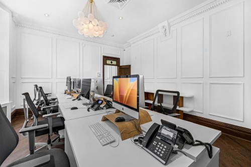 Salle familiale - 1565  - 1569 Av. Du Docteur-Penfield, Montréal (Ville-Marie), QC - Indoor Photo Showing Office