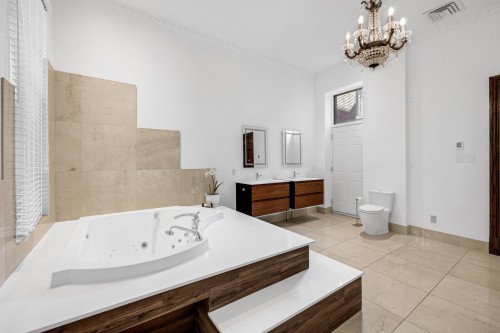 Salle de bains - 1565  - 1569 Av. Du Docteur-Penfield, Montréal (Ville-Marie), QC - Indoor