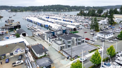 3-2270 Harbour Rd, Sidney, BC 