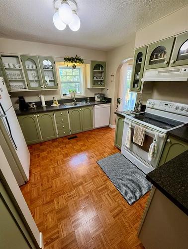 6 Upper Nicholsville Road, Deer Lake, NL 