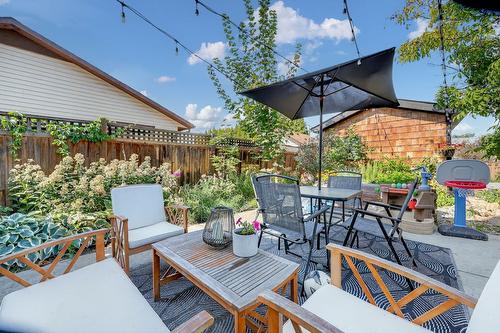 420 Hardie Road, Kelowna, BC - Outdoor With Deck Patio Veranda With Exterior